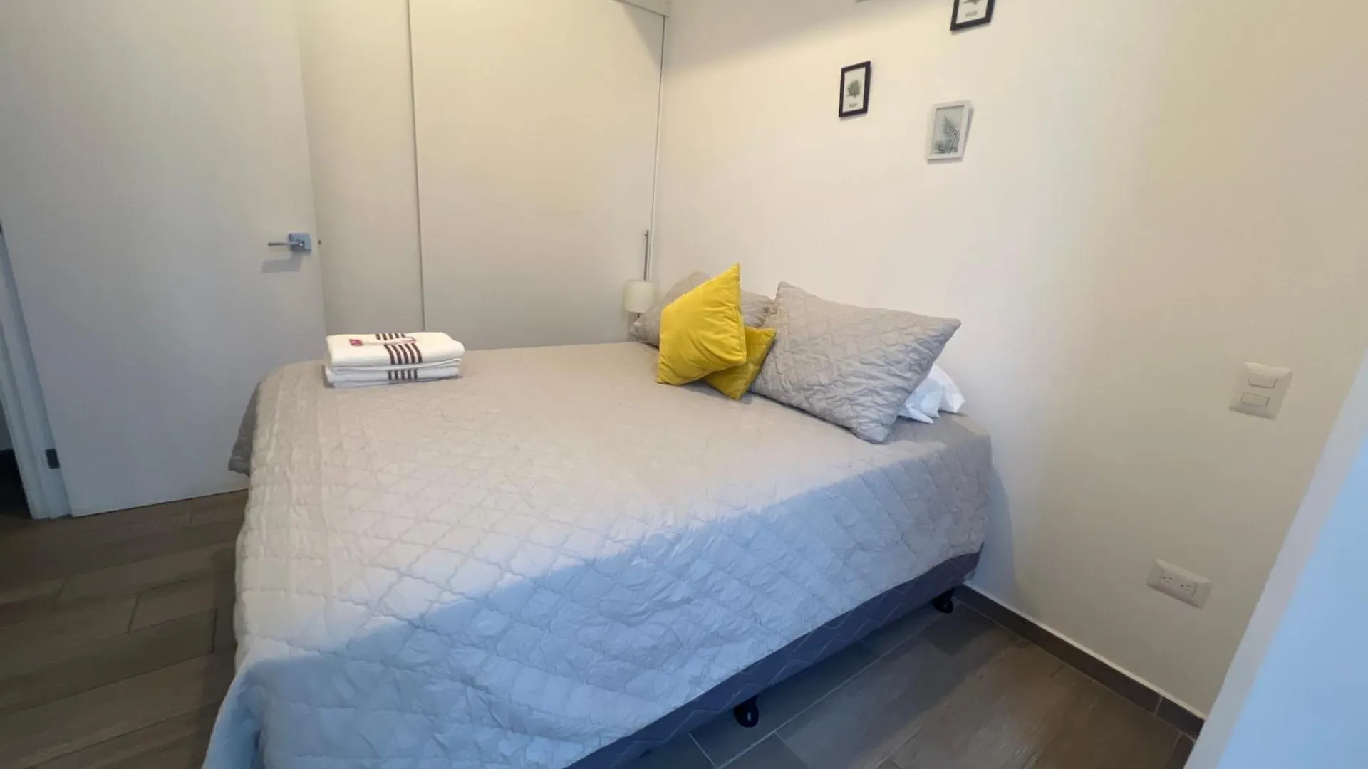 Apartamento Monaco En Zona 13 A La Par Del Aeropuerto 2 Habitaciones! Guatemala City